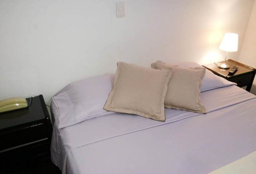 فندق Brisas Del Calima Lago Calima