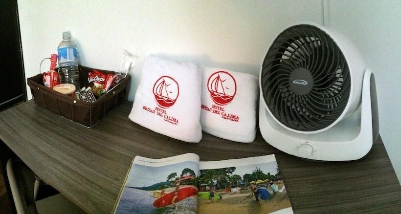 فندق Brisas Del Calima Lago Calima