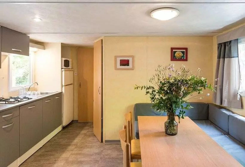 Hotelli Camping De La Muse