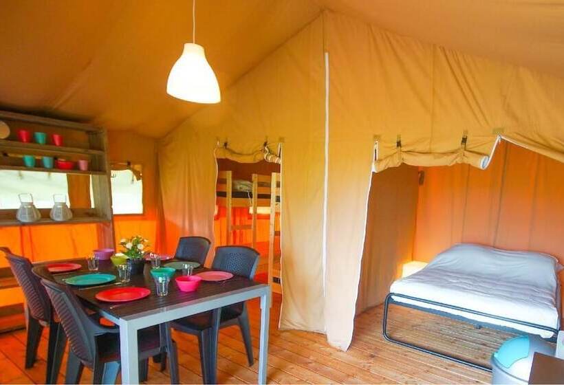 בית מלון כפרי Camping Le Rotja