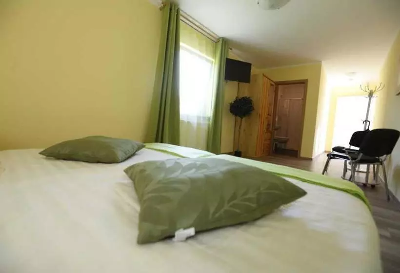 Hotelli Corner S Inn  Pension Gästehaus Hostel