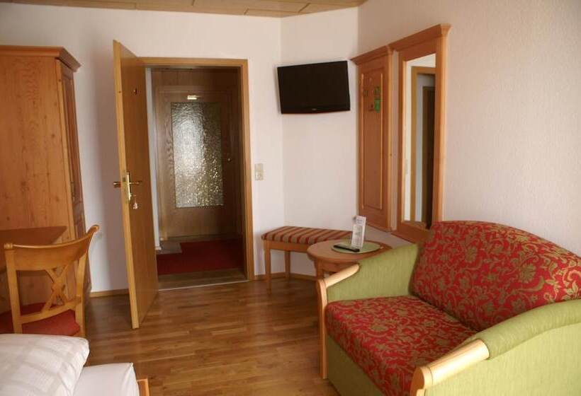 ホテル Gasthof Zur Burg