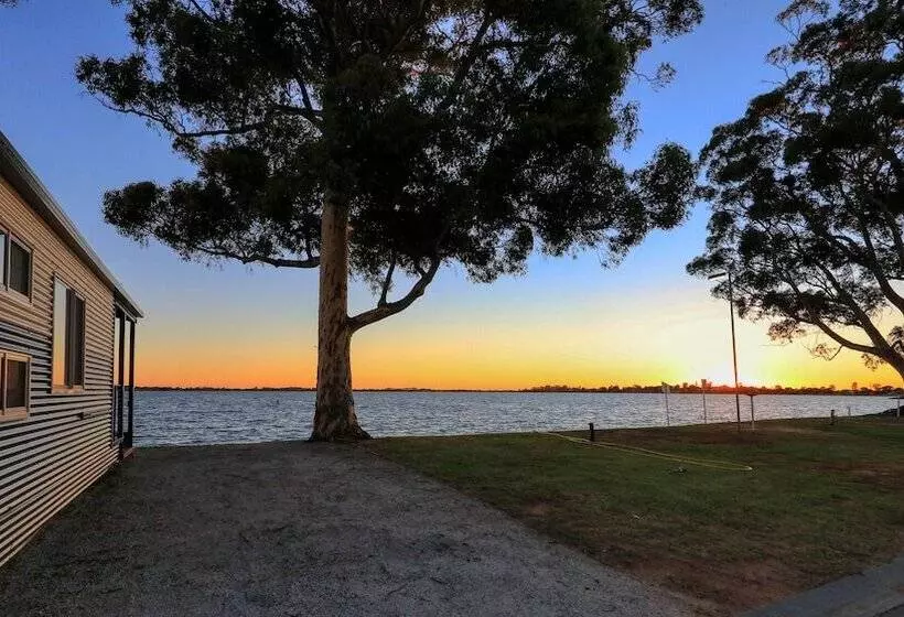 ホテル Lake Boga Caravan Park