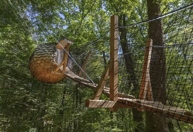 Hotelli L'arbre à Cabane