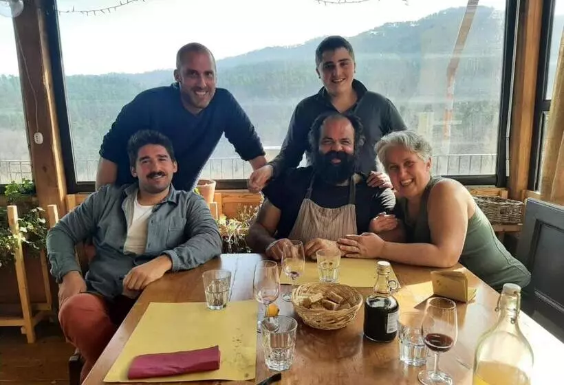 田舎風ホテル Agriturismo Di Charme E Ristorante Stallato Il Filo Di Paglia