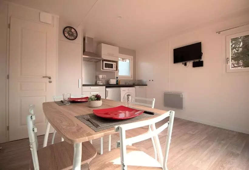 Les Logis De La Seugne