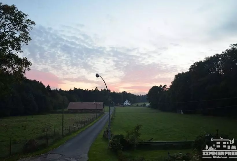 Majatalo Gästehaus Zimmer Frei