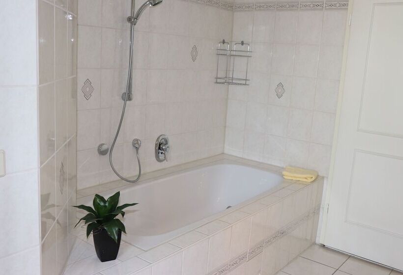 پانسیون Stadtvilla Bei Peters Leipzig