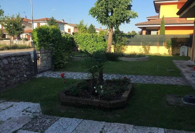 مبيت وإفطار Ca' Le Rose