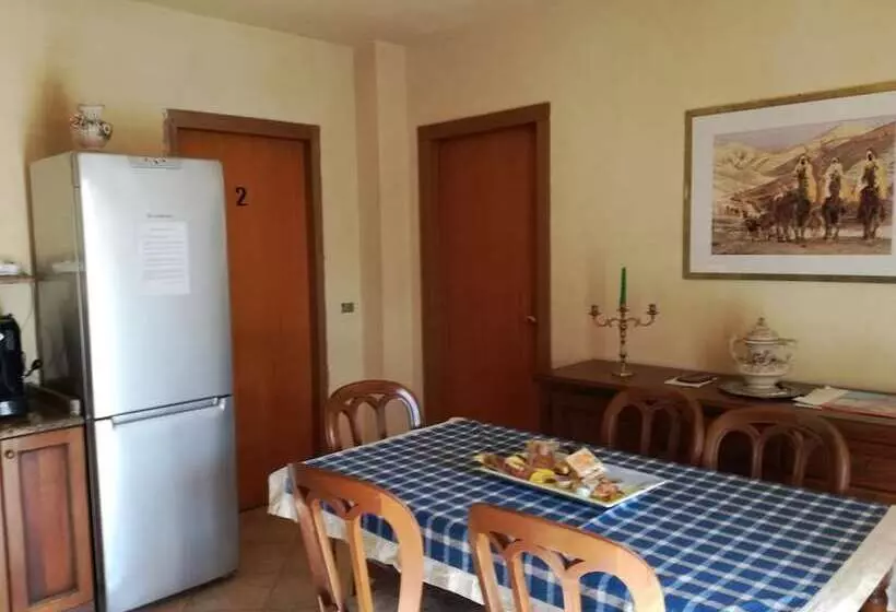 Aamiaismajoitus (B&B) Ca' Le Rose