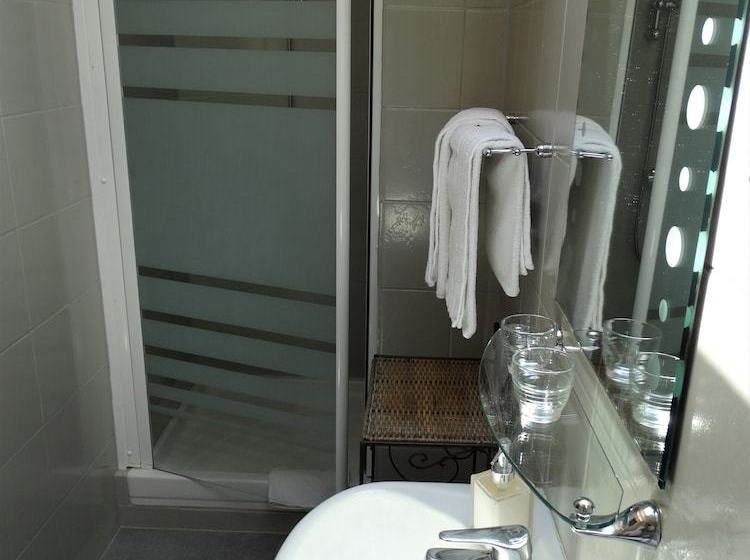 ベッドアンドブレックファースト Maison D Hotes La Maison Fleurie