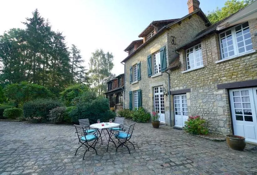 ベッドアンドブレックファースト Le Domaine Du Moulin Foulon