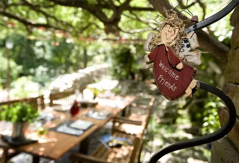 ベッドアンドブレックファースト Le Mas Du Coupétadou