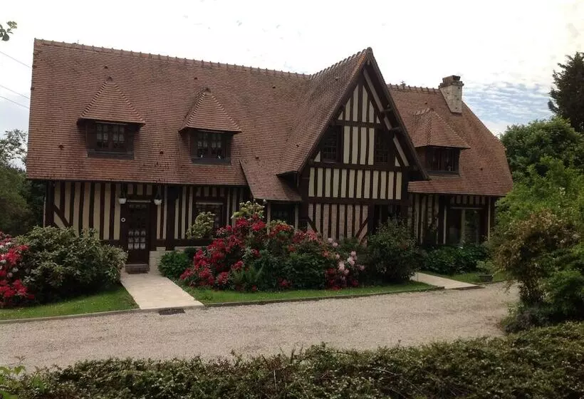 ベッドアンドブレックファースト Le Pré Aux Biches