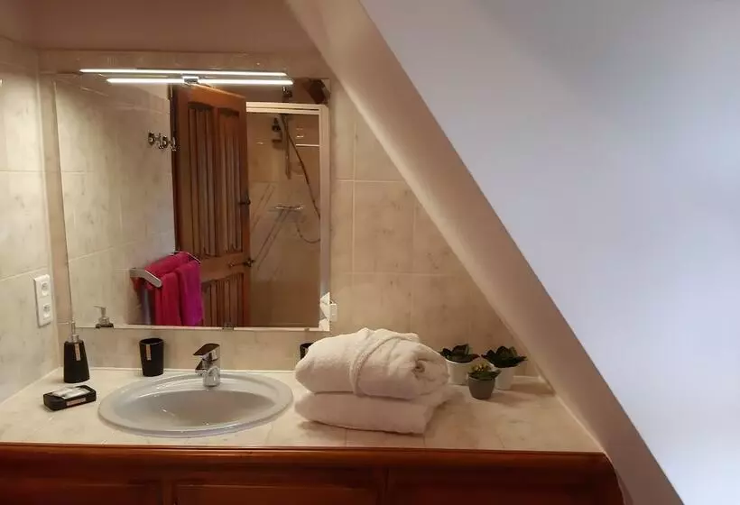 ベッドアンドブレックファースト Le Pré Aux Biches