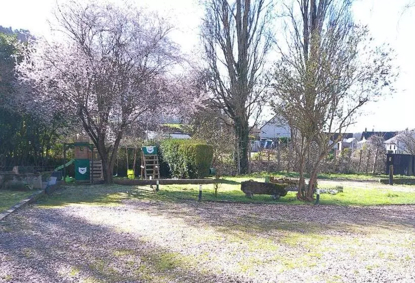 Aamiaismajoitus (B&B) A 2 Pas D Azay