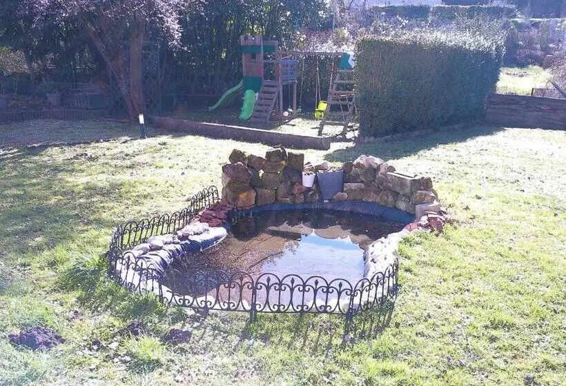 Aamiaismajoitus (B&B) A 2 Pas D Azay