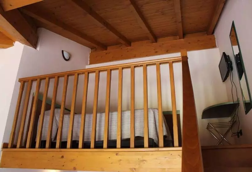 Aamiaismajoitus (B&B) Villa Giglio