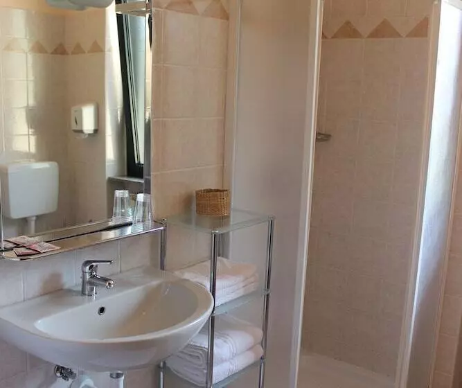 Aamiaismajoitus (B&B) Villa Giglio