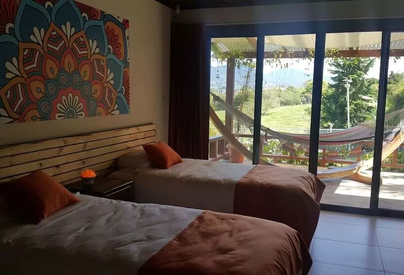 Hotelli Ananta Wellness & Retreat