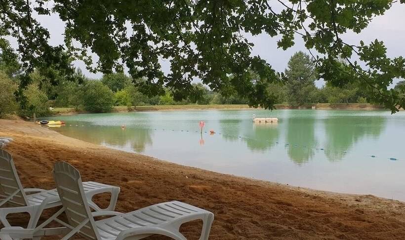 Отель Camping Le Chene Du Lac