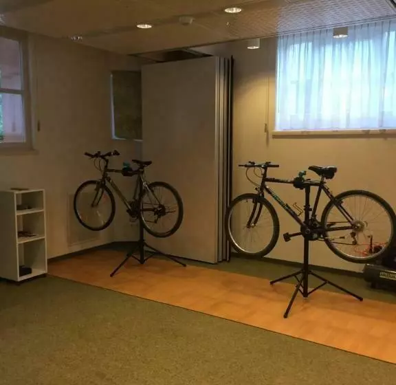 ホテル Hôtel Les Berges