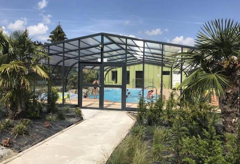 ホテル Le Camp Des Roses