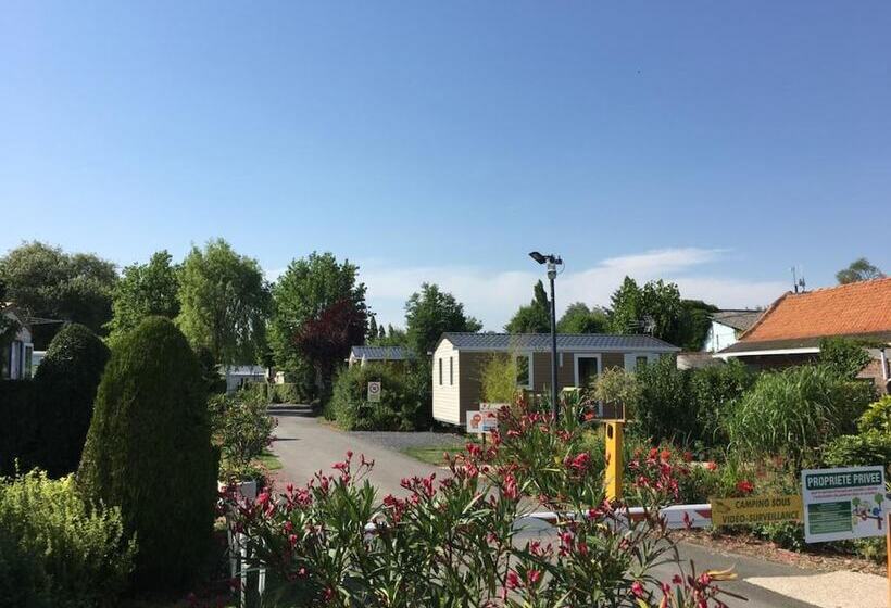 ホテル Le Camp Des Roses