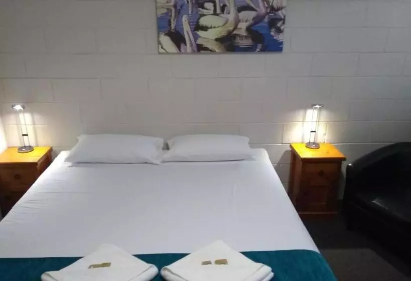 Kew Motel
