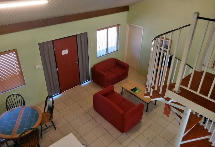 فندق على الطريق Ash Palms Motor Inn