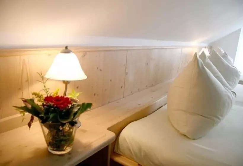 Majatalo Gasthaus Zur Linde