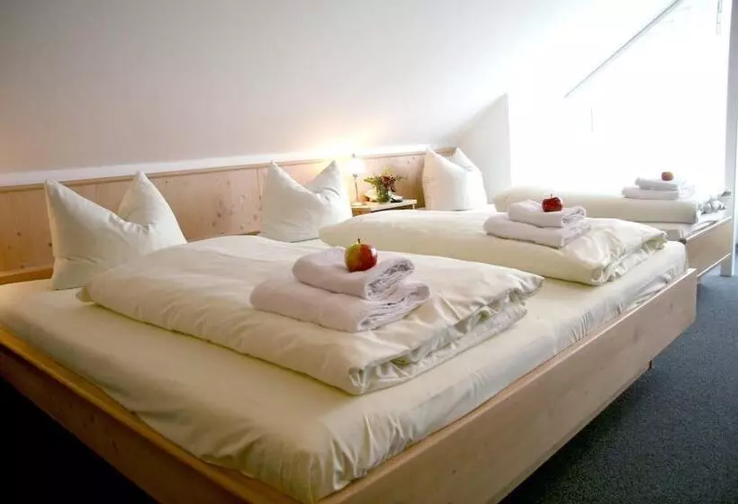 Majatalo Gasthaus Zur Linde