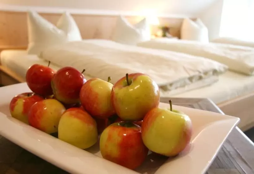 Majatalo Gasthaus Zur Linde