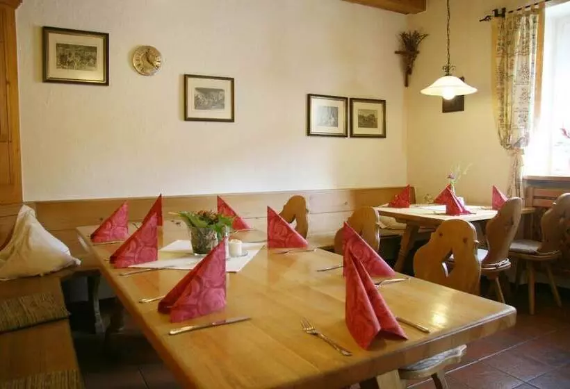 Majatalo Gasthaus Zur Linde