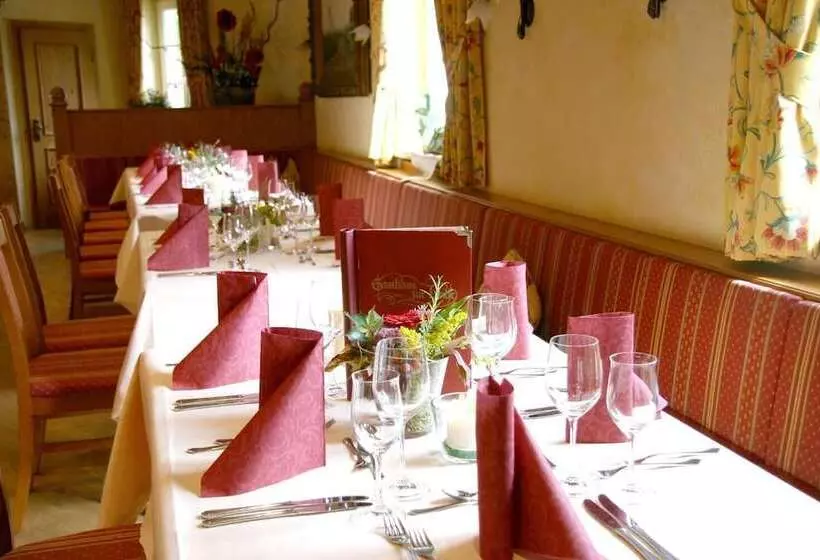 Majatalo Gasthaus Zur Linde