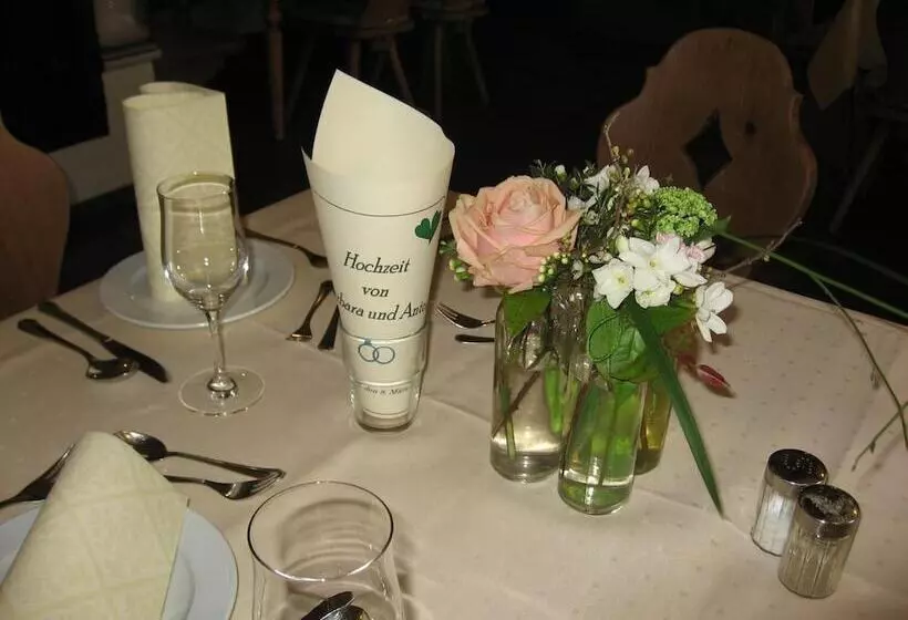 Majatalo Gasthaus Zur Linde