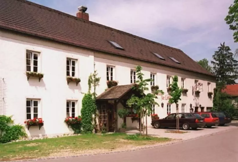 Majatalo Gasthaus Zur Linde
