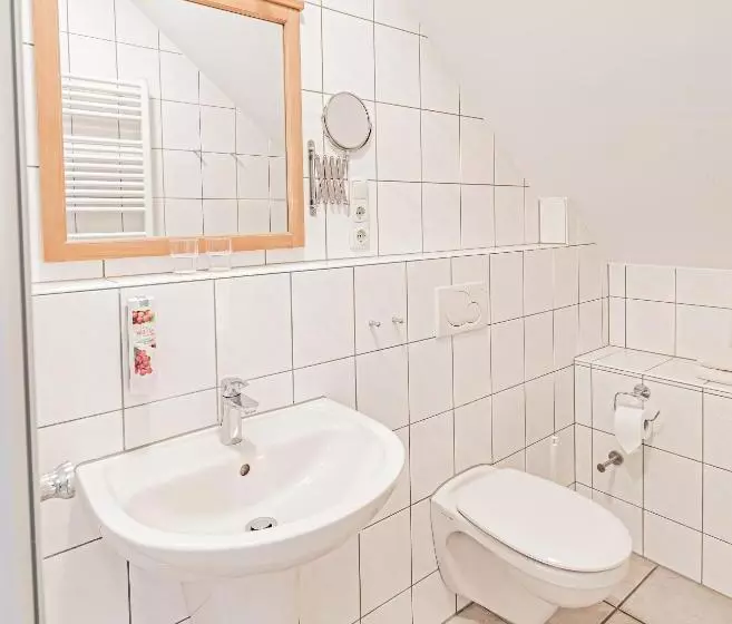 Majatalo Johannishof Weincafe & Gastehaus