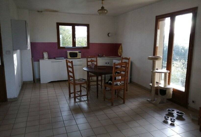 פנסיון L Imparfaite