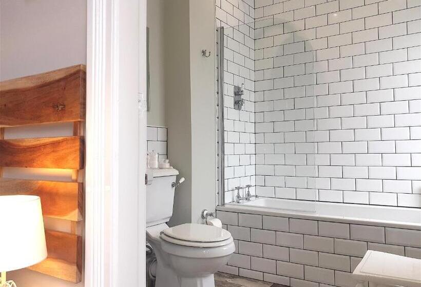 Bed and Breakfast Lyndene