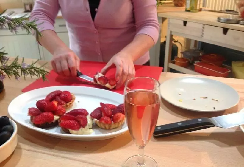 Aamiaismajoitus (B&B) Thesecretgarden France