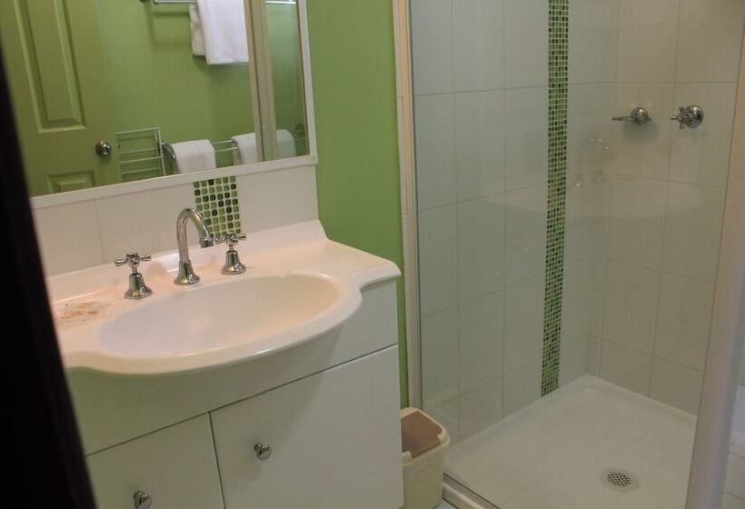 בית מלון כפרי Big4 Aussie Outback Oasis Holiday Park