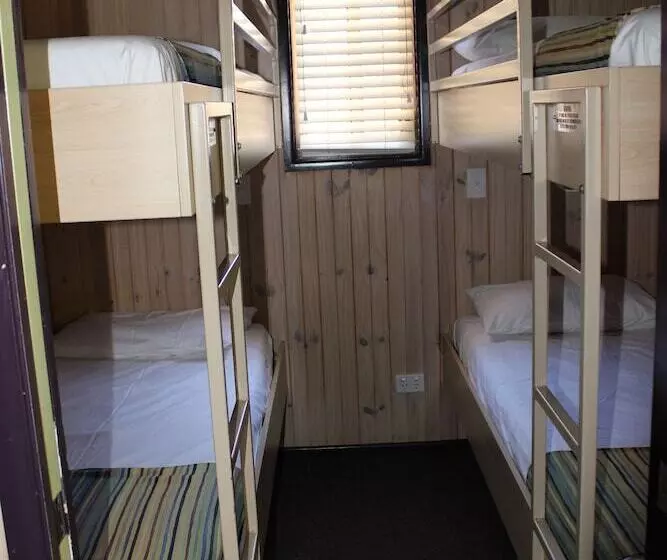 Hotelli Big4 Aussie Outback Oasis Holiday Park