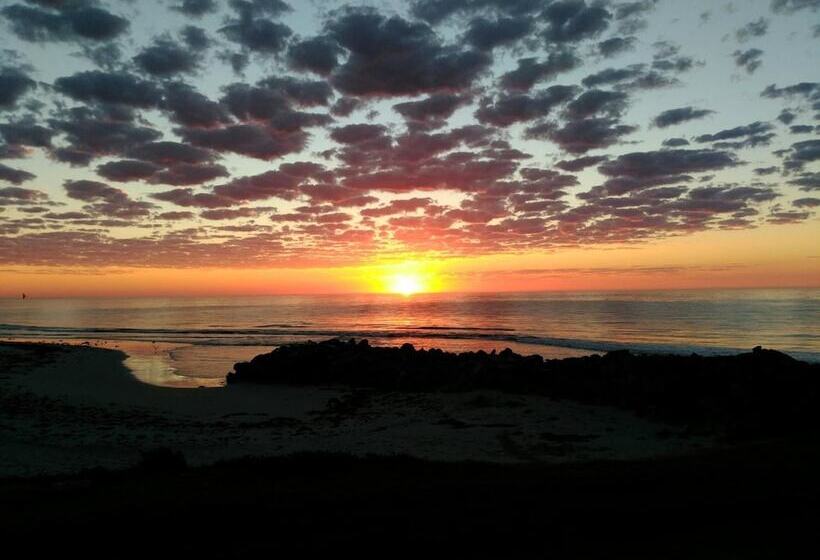 호텔 Holiday Lifestyle Henty Bay Portland