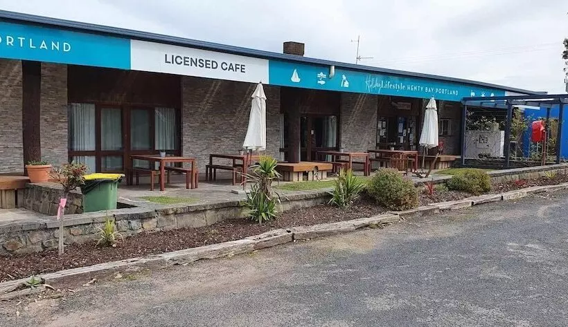 Hotelli Holiday Lifestyle Henty Bay Portland