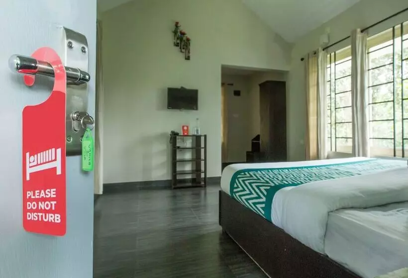 Hotelli Karapuzha Island Resort