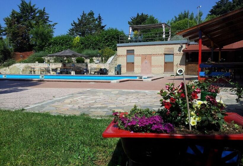 בית מלון כפרי Agriturismo Fontana Puteta