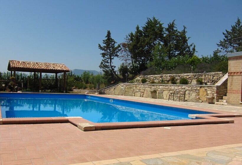 בית מלון כפרי Agriturismo Fontana Puteta