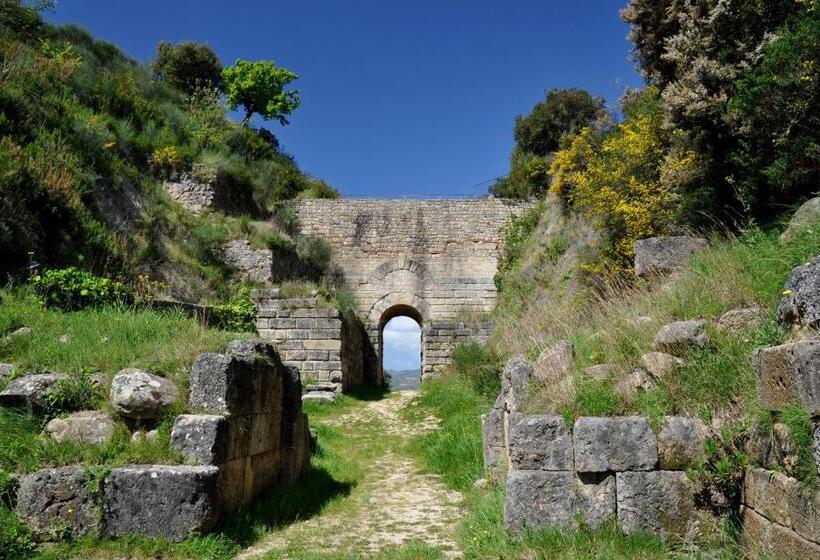 Сельский отель Agriturismo La Petrosa