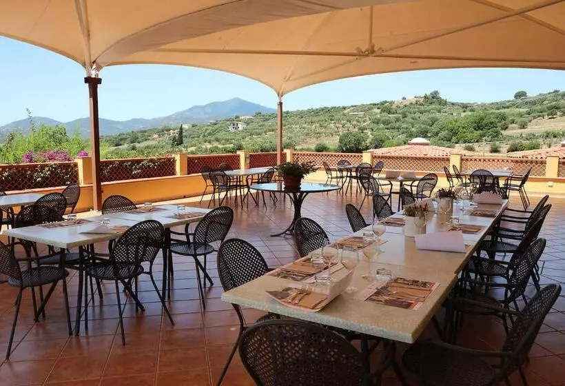 田舎風ホテル Agriturismo La Petrosa